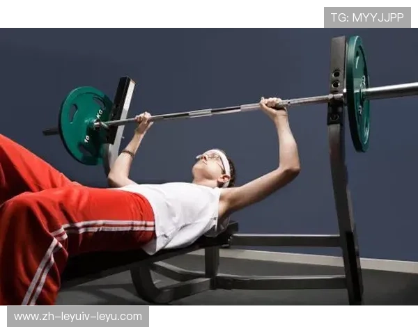 锻炼脊椎的健身器材种类及健康效果解析 锻炼脊椎的健身器材种类及健康效果解析